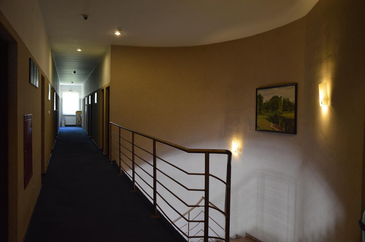 O.W.Bingo Hotel Bieszkowice Bagian luar foto